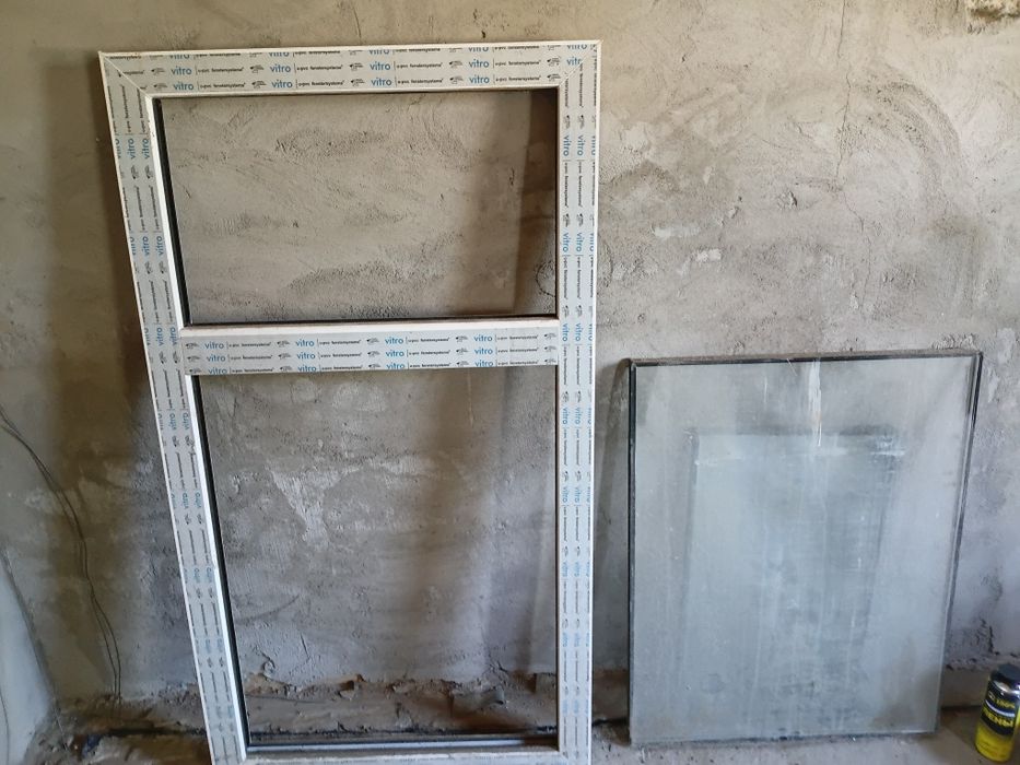 Продам пластиковое окно ( глухое)