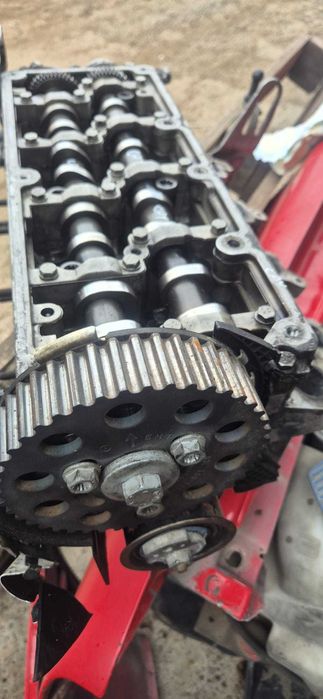 Chiulasa motor 1.6 Tdi Cay diesel VW PASSAT B6 JETTA CADDY TOURAN 2010