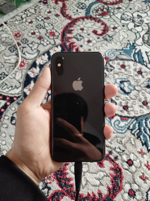 Iphone xs sotiladi aybi yo telefon idiyal xotira 64