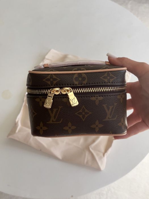 Мини дамска чанта LV