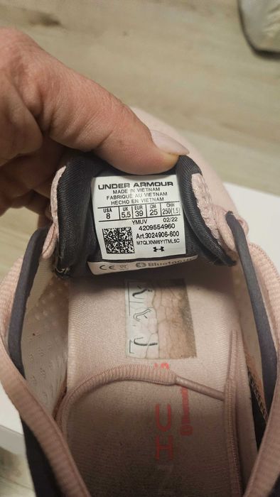 Дамски маратонки Under Armour 39 номер