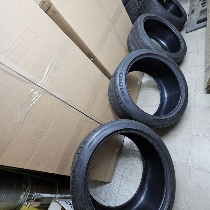 Michelin pilot sport 4s - dot 27/2023 - 23"