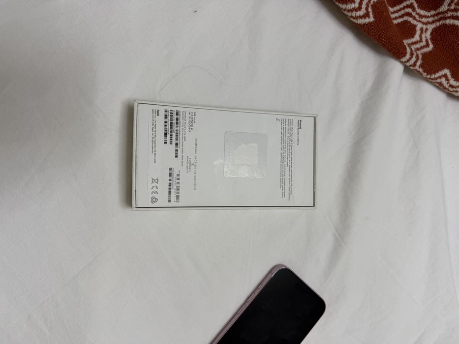 Продам Iphone 15 128гб