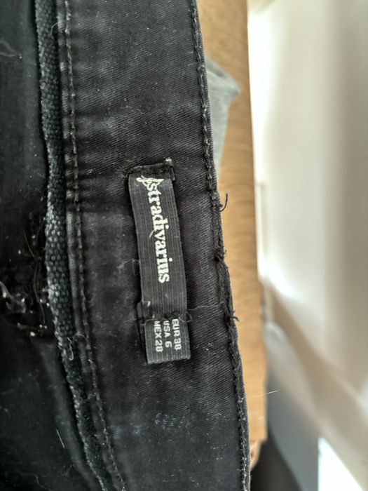 Pantaloni scurti de blugi