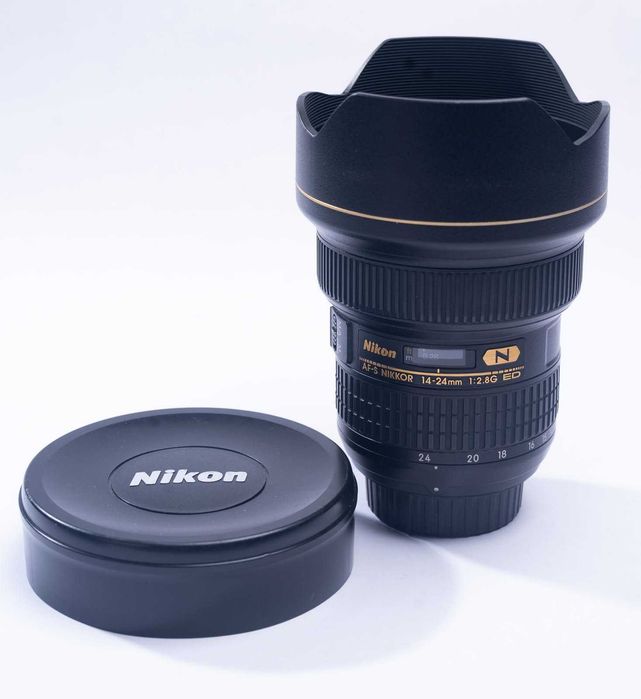 Nikon D4 + Obiective