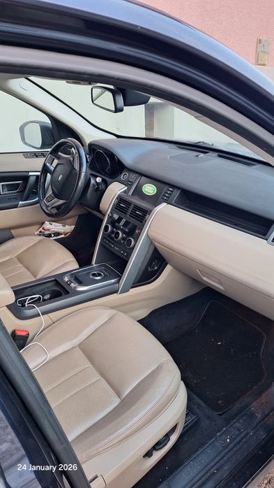 Land rover discovery sport