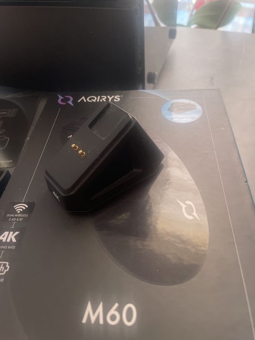Mouse Aqirys M60 ca nou