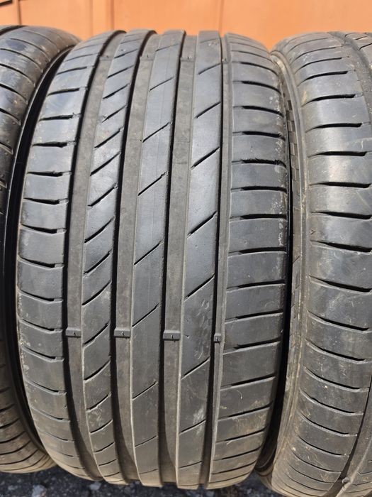 4 бр. летни гуми 255/45/18 Kumho DOT 4118 2x5,5-6 mm 2x4-4,5 mm