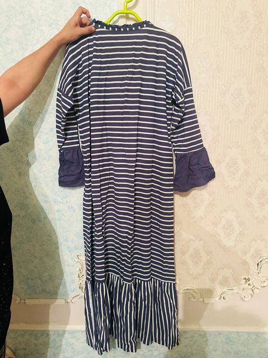 Красивое женское платье