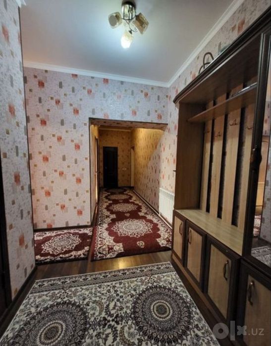 Al Xorazmiy kochada NBU bankni yoni 4 etaj 100 kvadrat 3 xonali