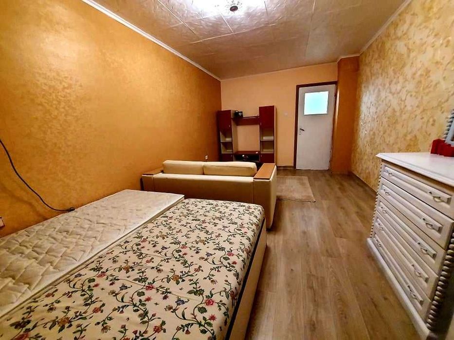 Дава се под наем Двустаен апартамент в Бургас, Възраждане - 55 кв.м за 153 € - Снимка #3