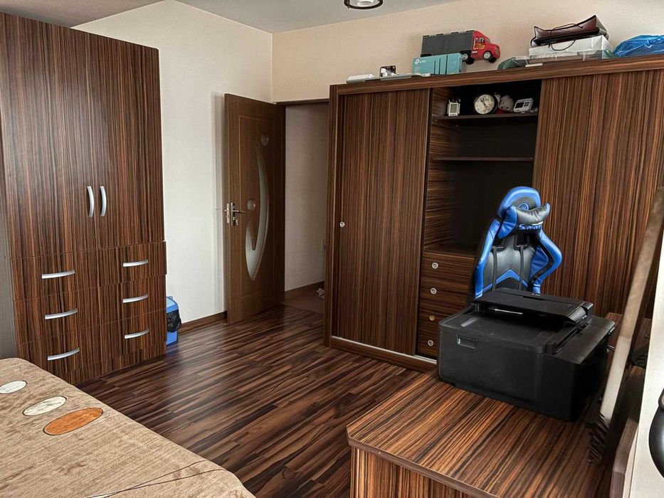 apartament 3 camere bloc nou