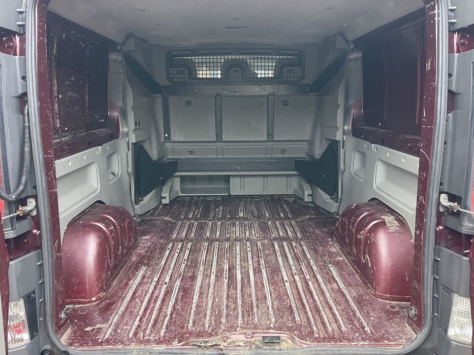 Renault trafic 6 locuri