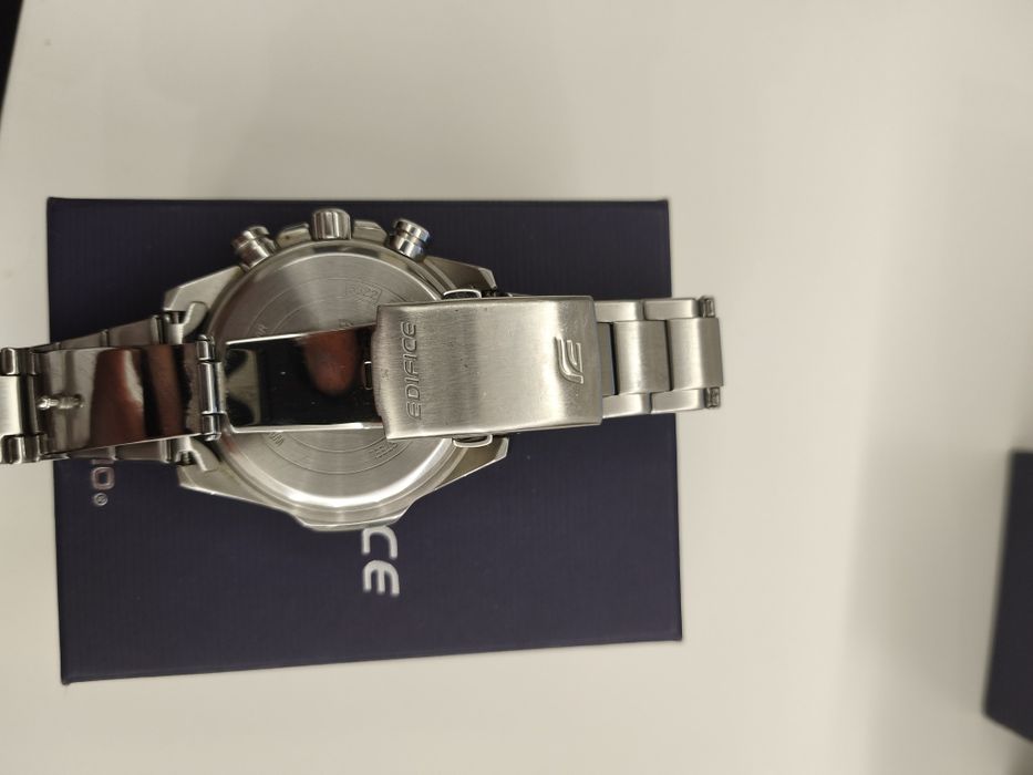 Casio Edifice EFS-S550DB-1AVUEF хронограф