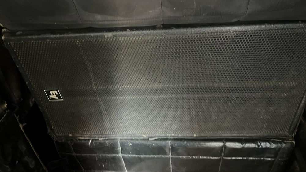 Elektrovoice бас каси118. 4 броя
