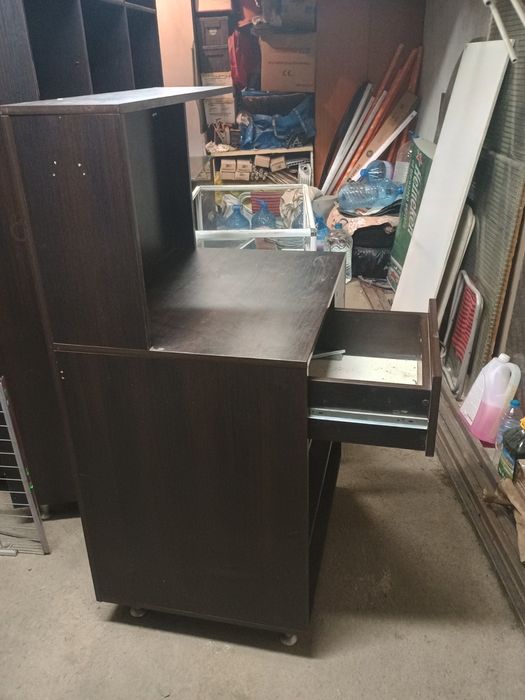 Обзавеждане за магазин или заведение