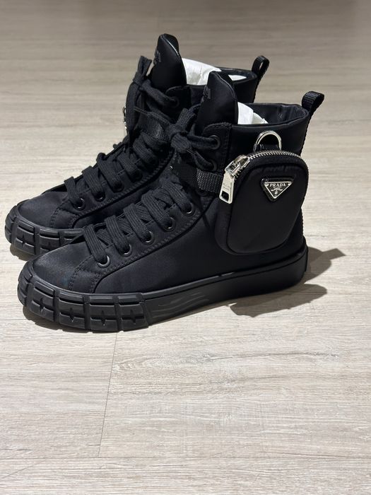 Текстильные кеды Prada