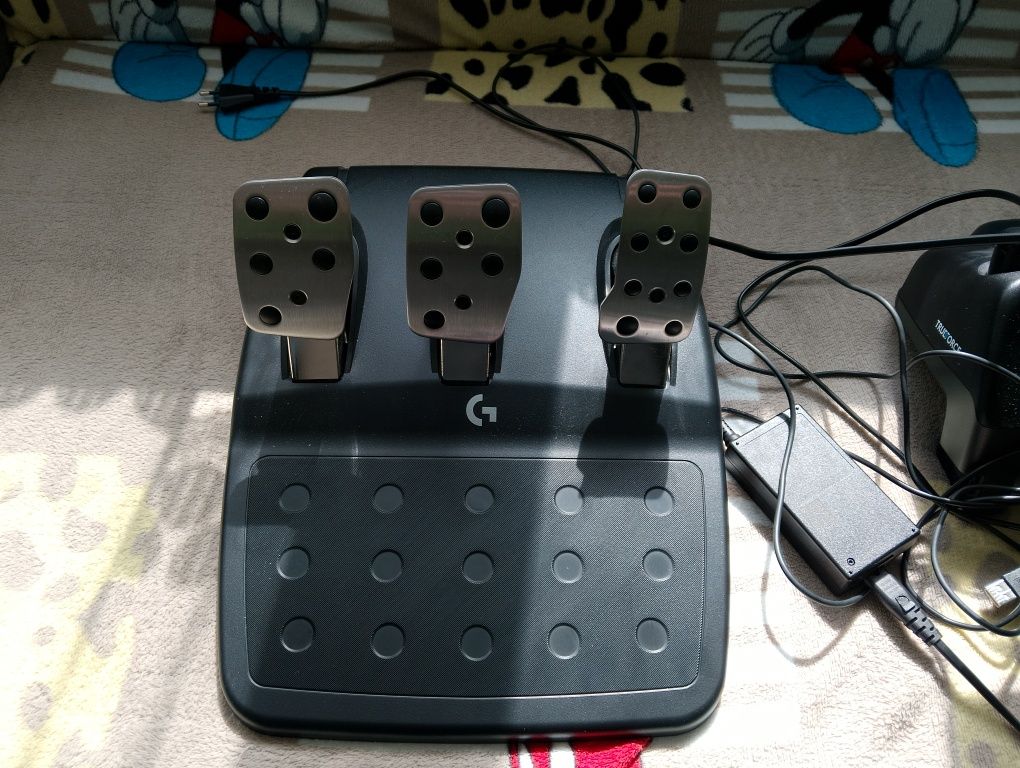 Волан и педали Logitech G923 гр. Нови пазар • OLX.bg