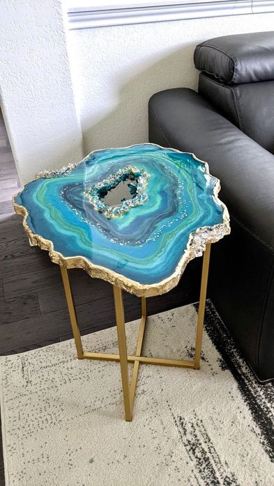 Столы из эпоксидный смолы