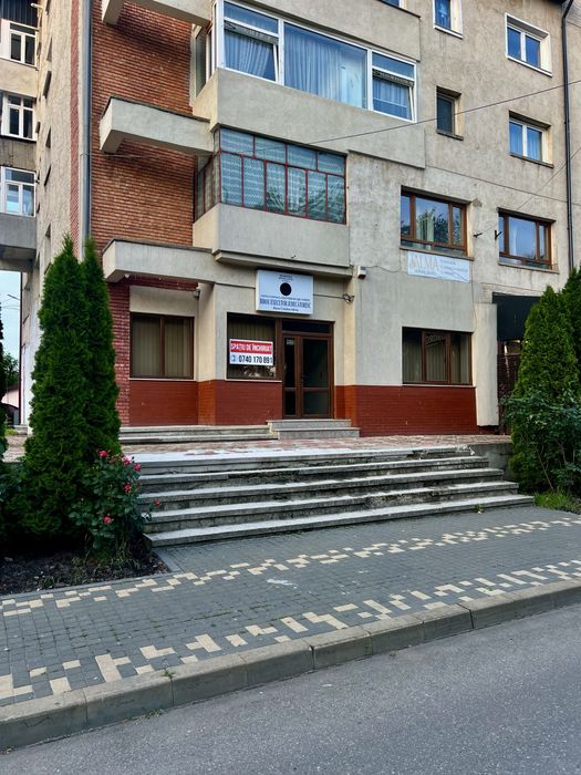 SPAȚIU COMERCIAL  - de inchiriat ultracentral