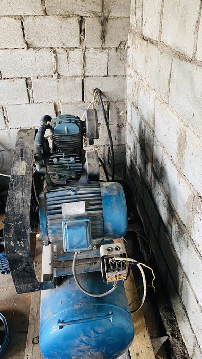 Компрессор б/у 225 л.