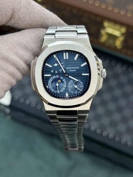 Patek Philippe Nautilus 5712 Blue
