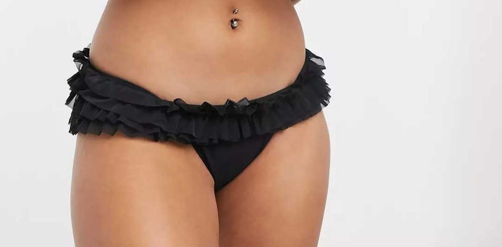 Секси бельо много нежна и приятна дантела!