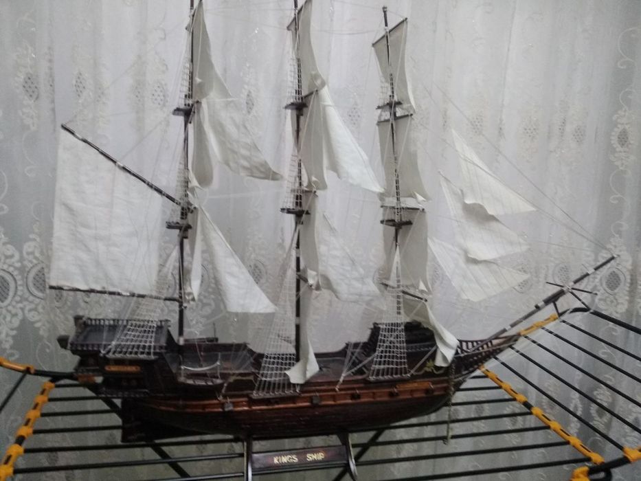 Корабль сувенирный, ручная работа.