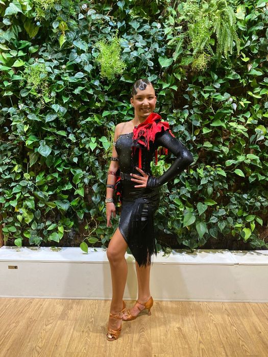 Платье для бальных танцев