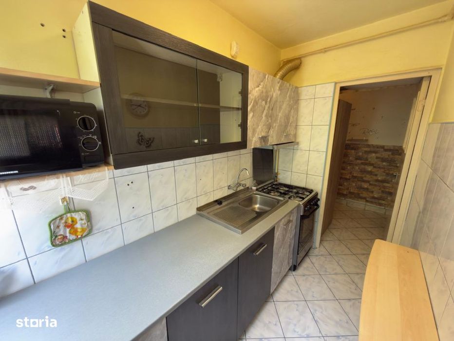 Apartament cu 2 camere, 40 mp, zona Malu Rosu