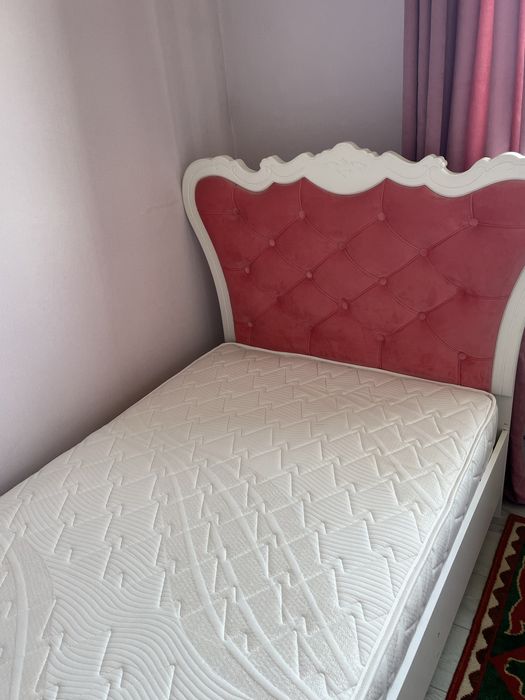 Орыс порно актрисасы Миа