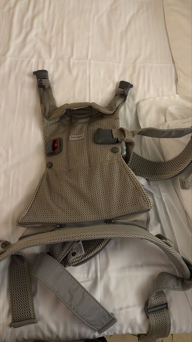 Marsupiu anatomic BabyBjorn Air – stare excelentă