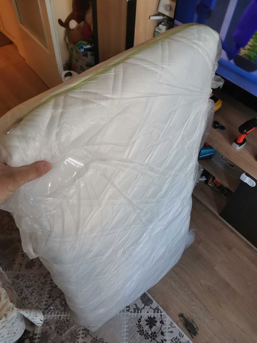 Детски матрак 60x120 в отлично състояние и съхранение.