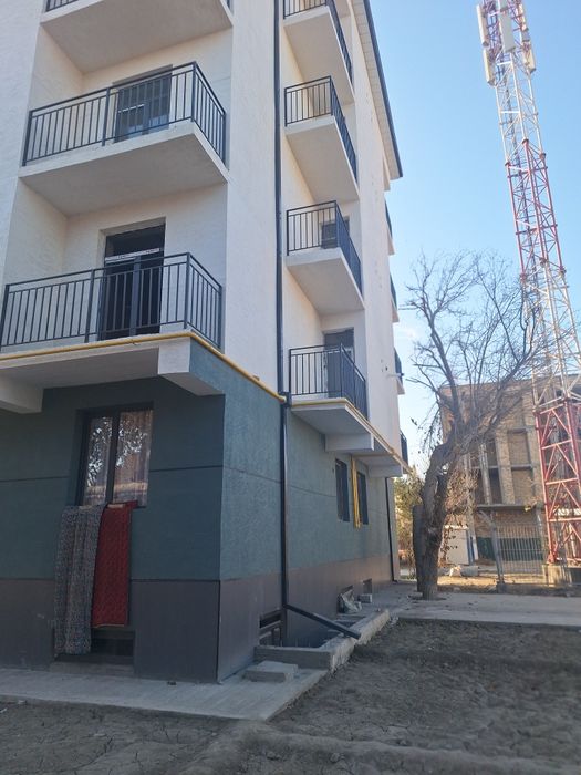 Квартира 4эт 3хон мул Навоий Центир банк