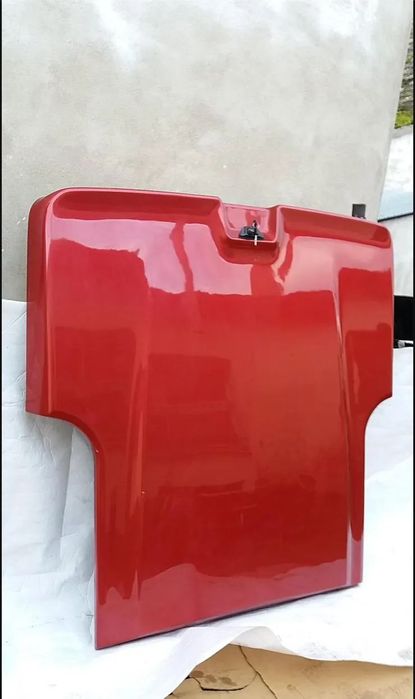 Capac bena Toyota Hilux 8  Poze si informatii suplimentare pe Whatsapp. Piesa se afla in depozitul extern.  2015 - 2025