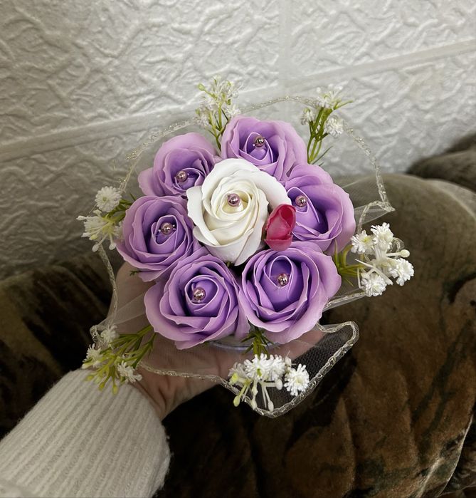 Mini aranjament trandafiri sapun