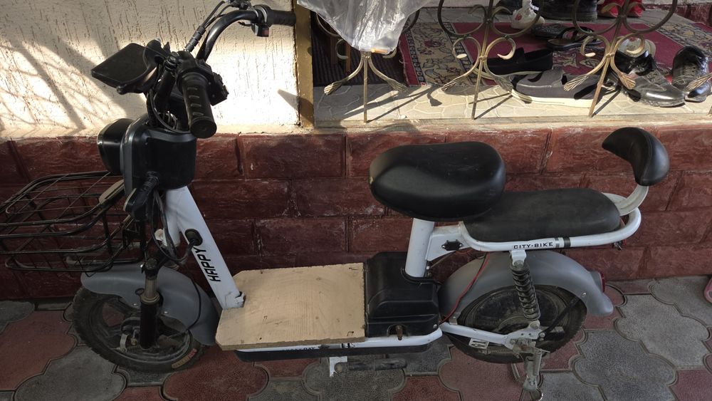 Электроскутер продам