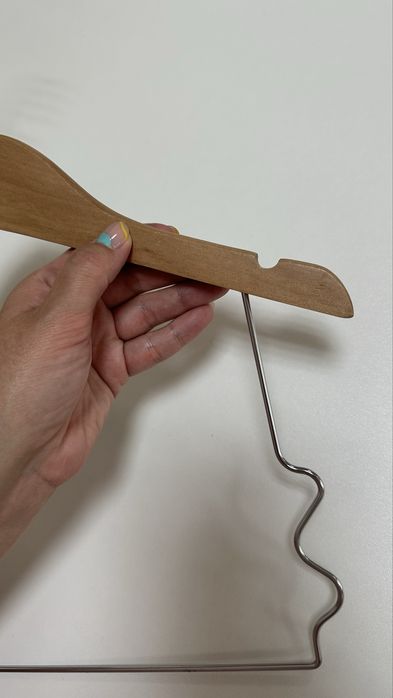 Вешалка детская деревяная