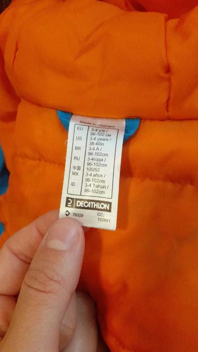 Geaca iarna baieti Decathlon 3-4 ani 96 - 102