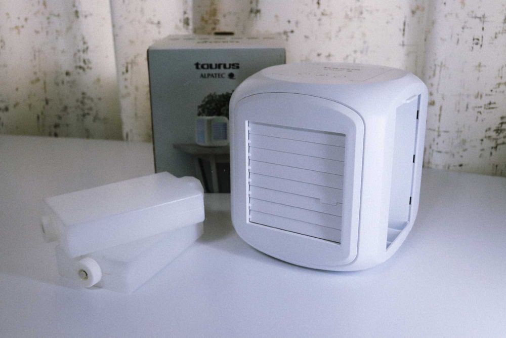 Taurus Snowfield Mini – mini răcitor/ventilator USB, NOU