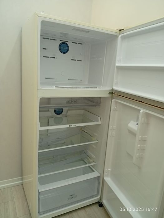 Продам холодильник самсунг