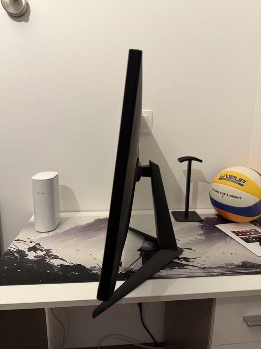 Геймърски монитор MSI G2712