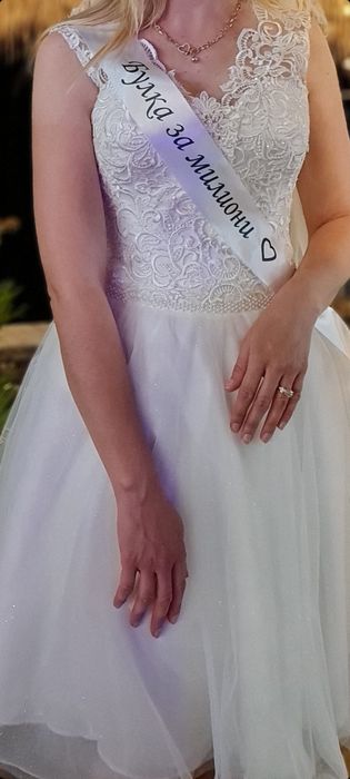 Официална рокля  в бяло