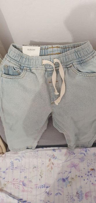 Blugi noi cu eticheta pe ei 3/4 ani Lc waikiki
