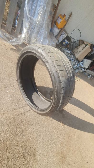 Автогуми Michelin и Dunlop летни ,малко киломери