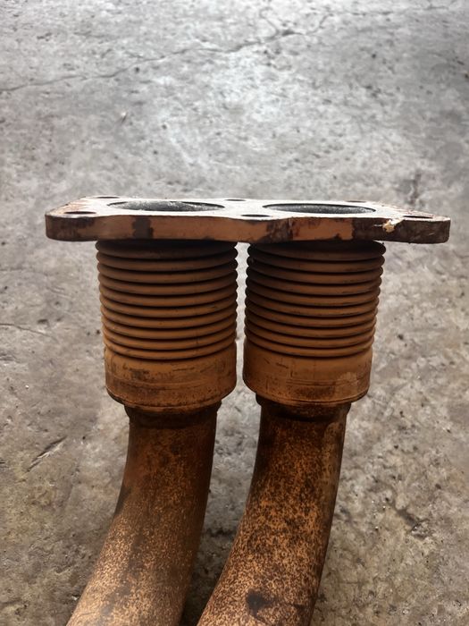 Изпусквателна тръба с мека връзка