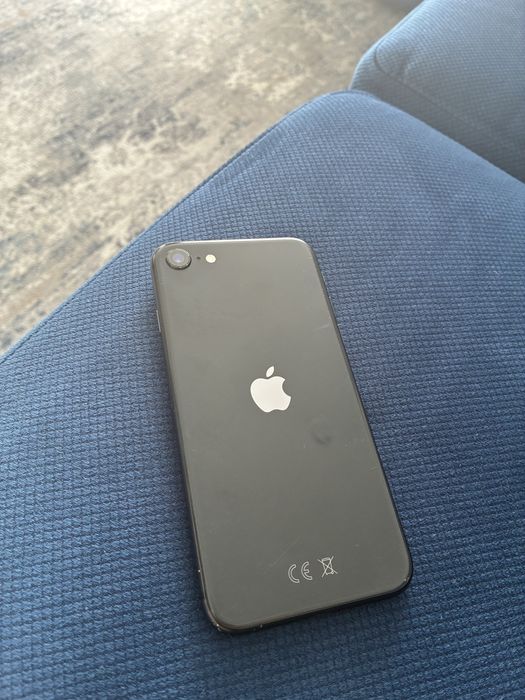 iPhone se в хорошем состоянии