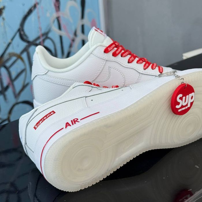 Nike Air Force 1 & supreme