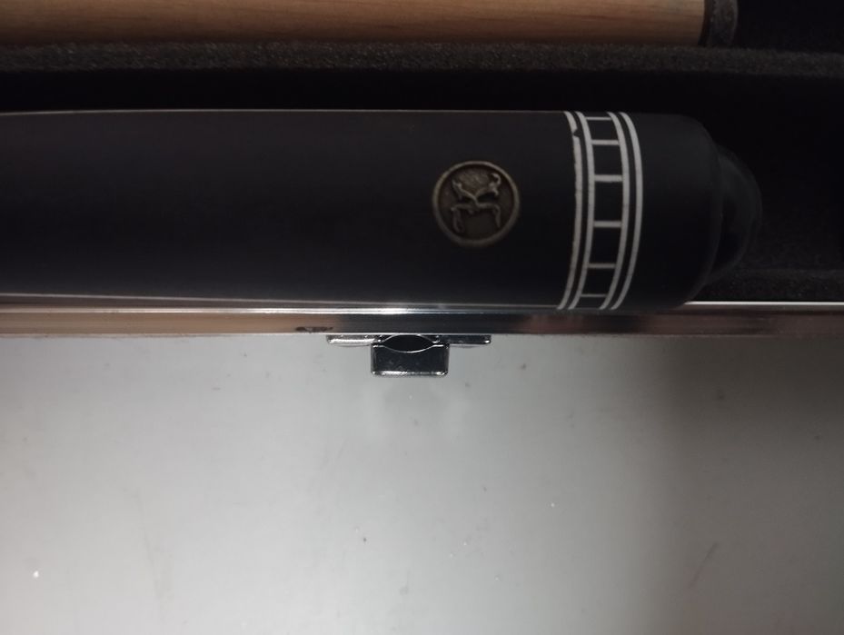 Продам кий бильярдный