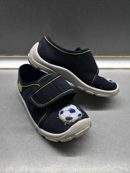 Пантофи и обувки за деца от 1-3 години